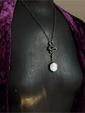 Snake abalone shell quartz crystal necklace pendant transformation jewelry boho